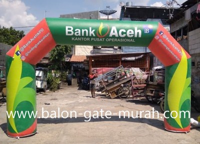 Balon Gate di Lampung Barat